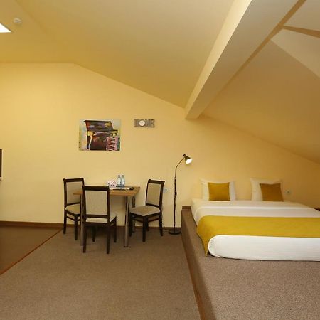 Grammy Apartments City Center Yerevan Ngoại thất bức ảnh