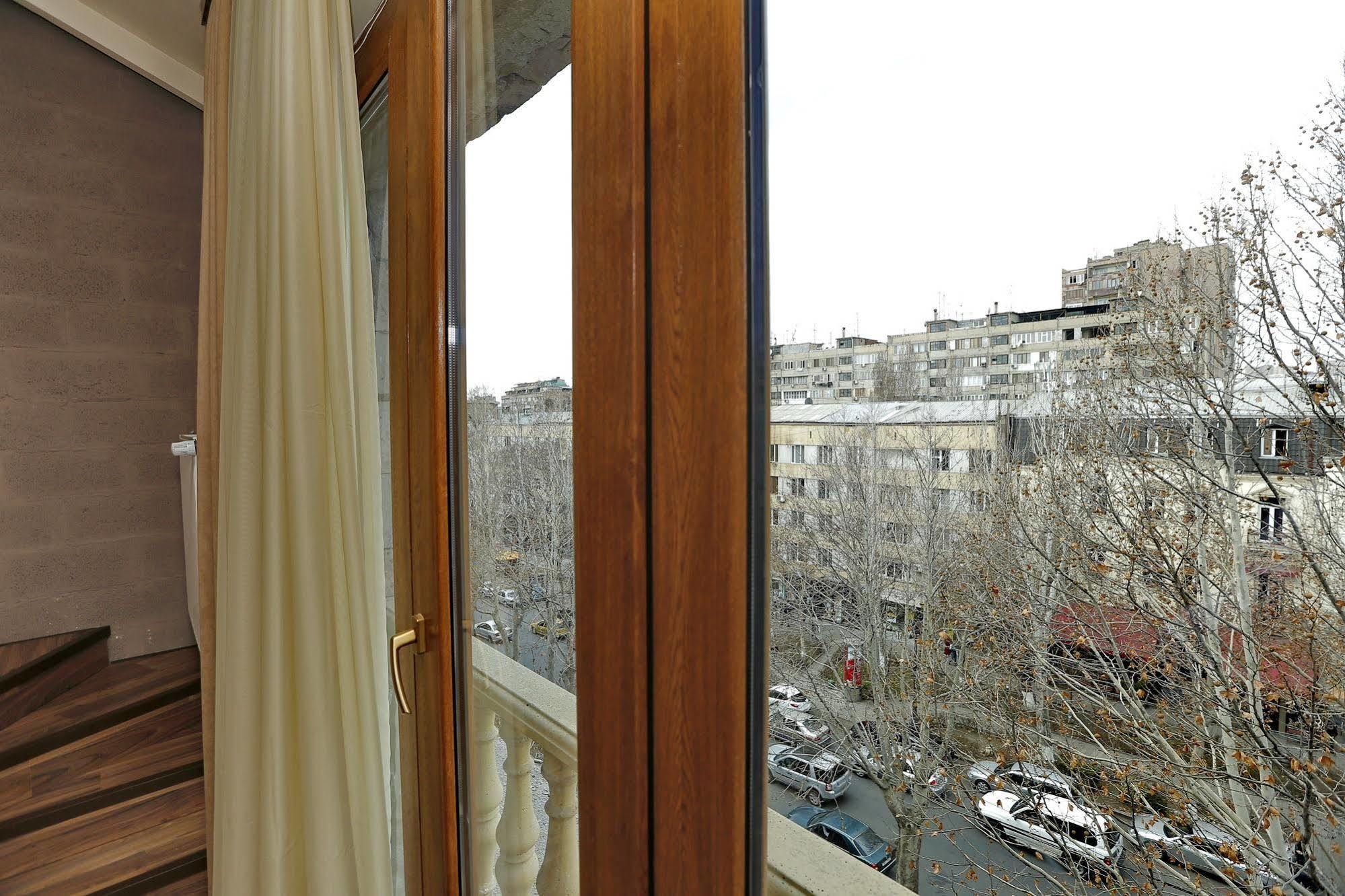 Grammy Apartments City Center Yerevan Ngoại thất bức ảnh