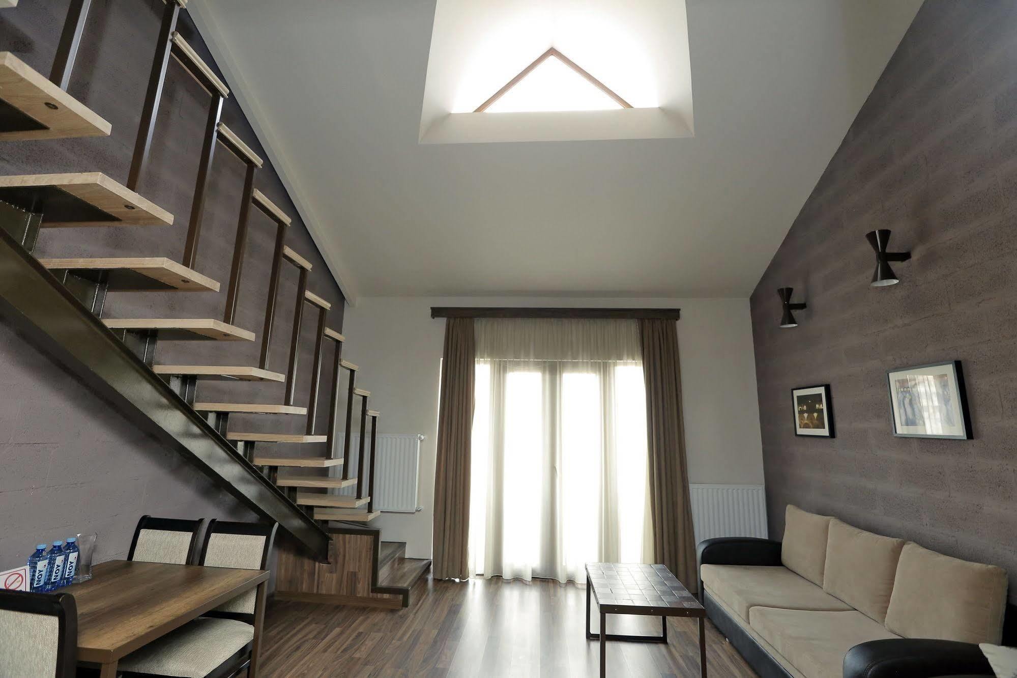 Grammy Apartments City Center Yerevan Ngoại thất bức ảnh